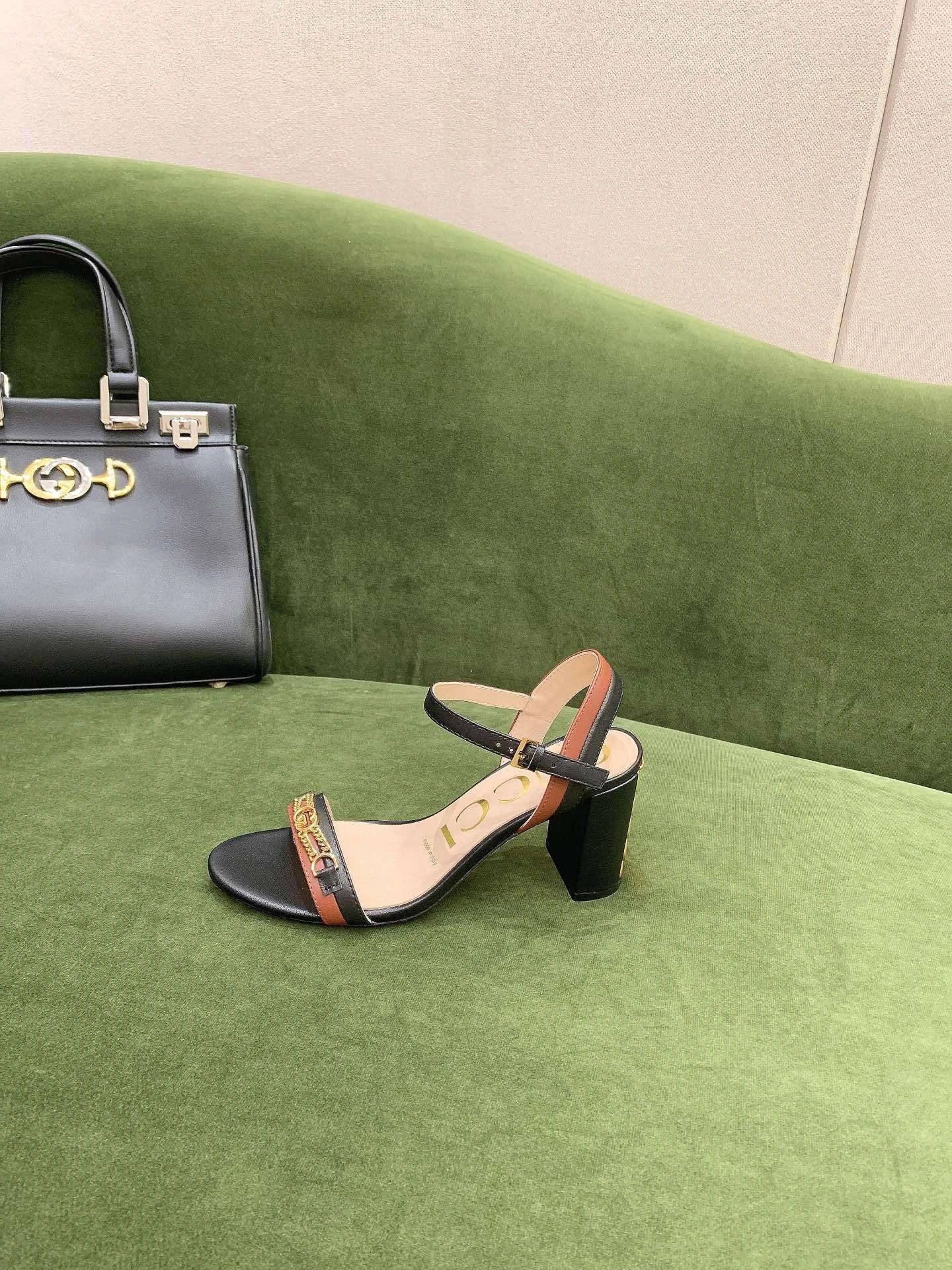 &coco- sheepskin Heel height 2.5cm 8.5cm item : A-X230H0533